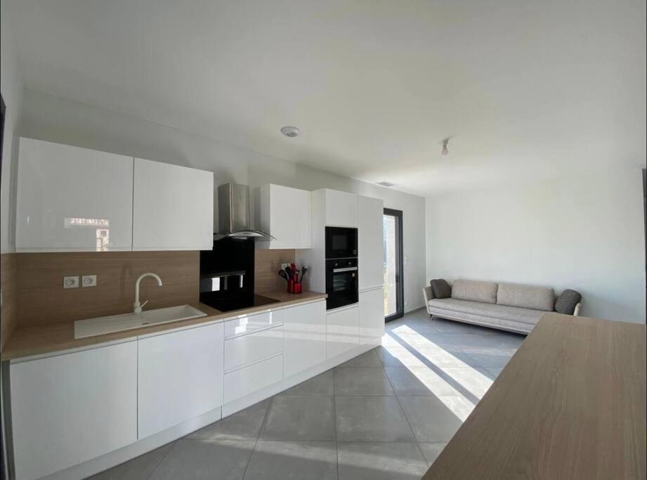 Superbe Maison Chaleureuse Orgueil Luaran gambar